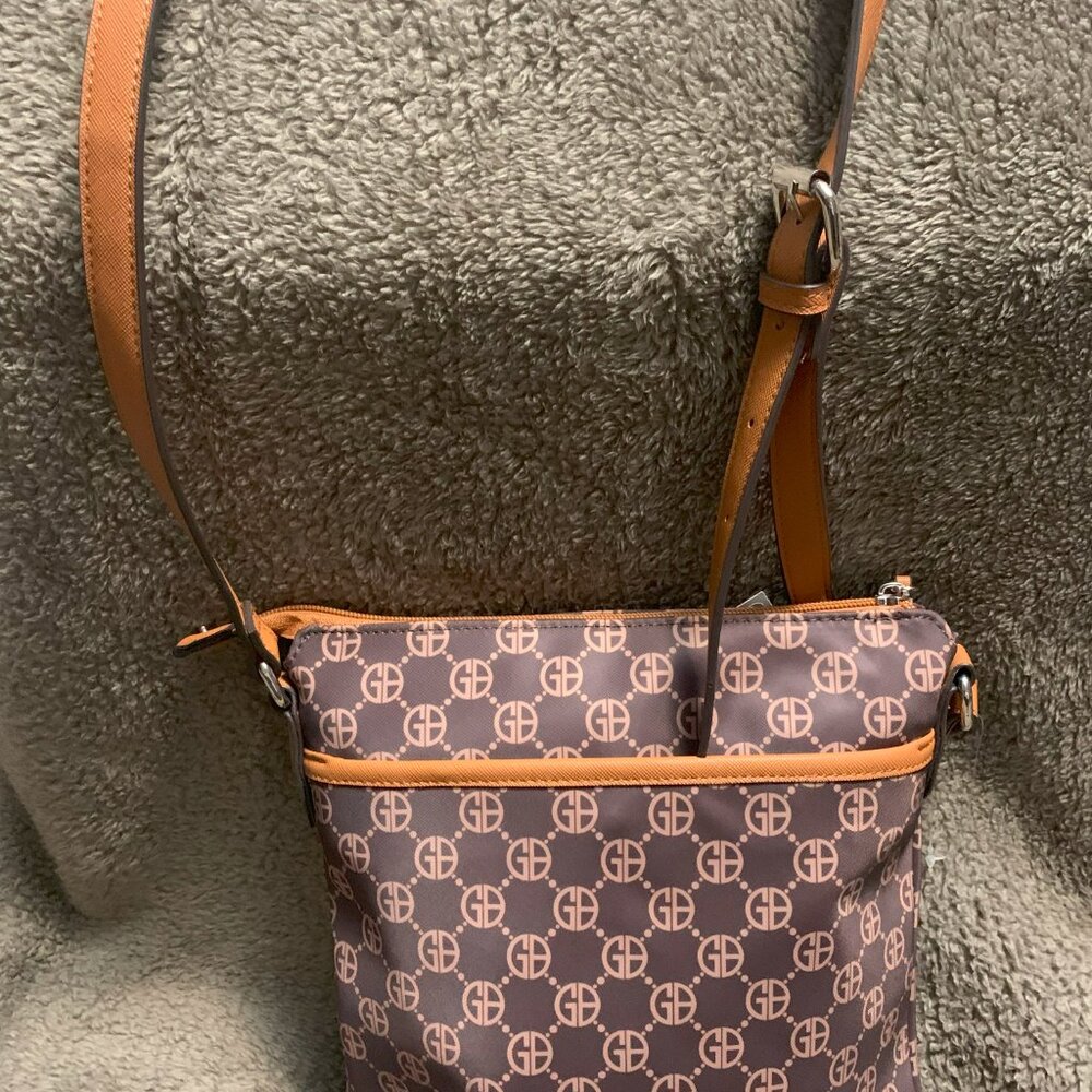 Giani Bernini Crossbody Bag - Picture 2 of 5